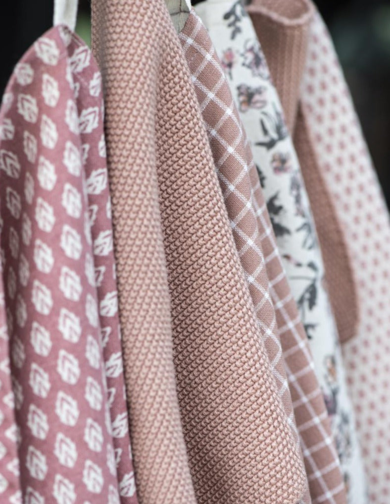 MYNTE Kitchen Towel | Faded Rose by IB LAURSEN (ib-laursen-towel-mynte-faded-rose-knitted)