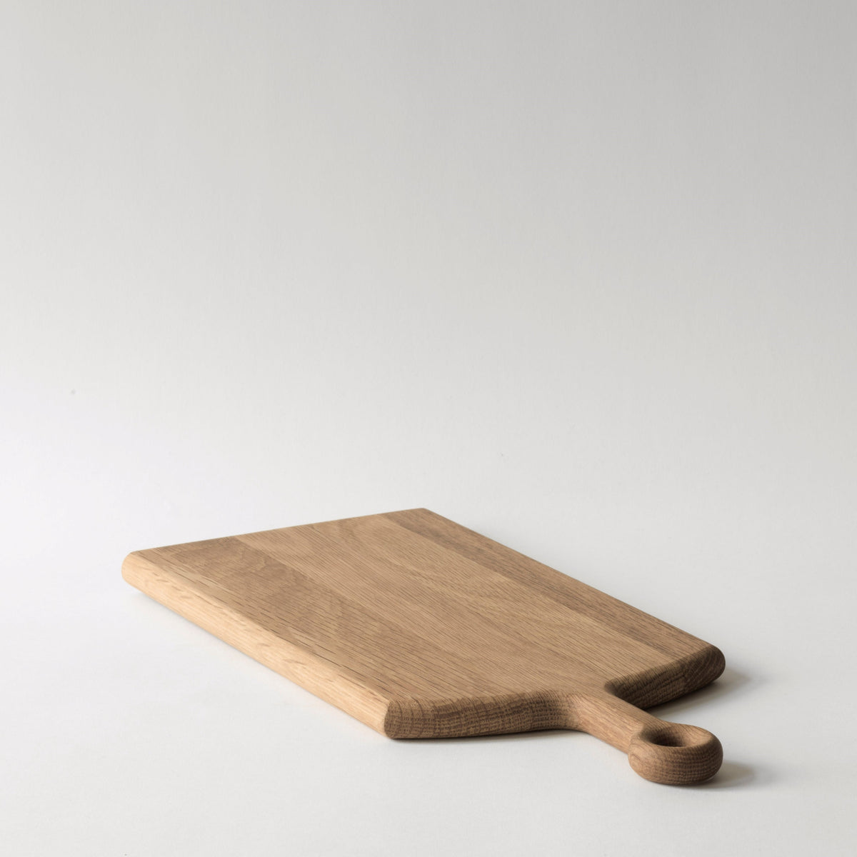 Levi Breadboard S | Oak by TELL ME MORE (tell-me-more-levi-breadboard-small)