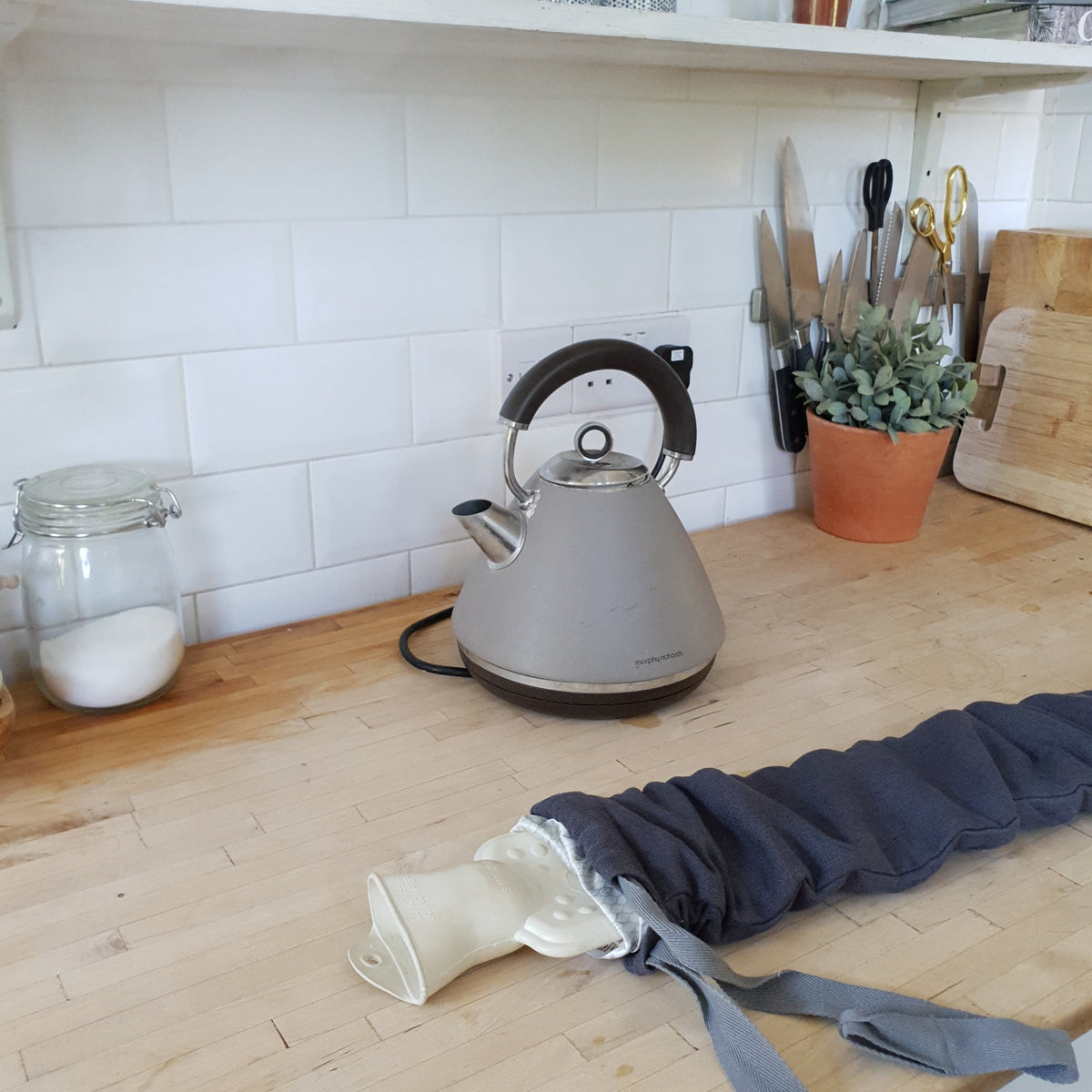 Belgian Pimlico Linen, Charcoal by YUYU BOTTLE (yuyu-bottle-yuyu-bottle-pimlico-linen-charcoal)