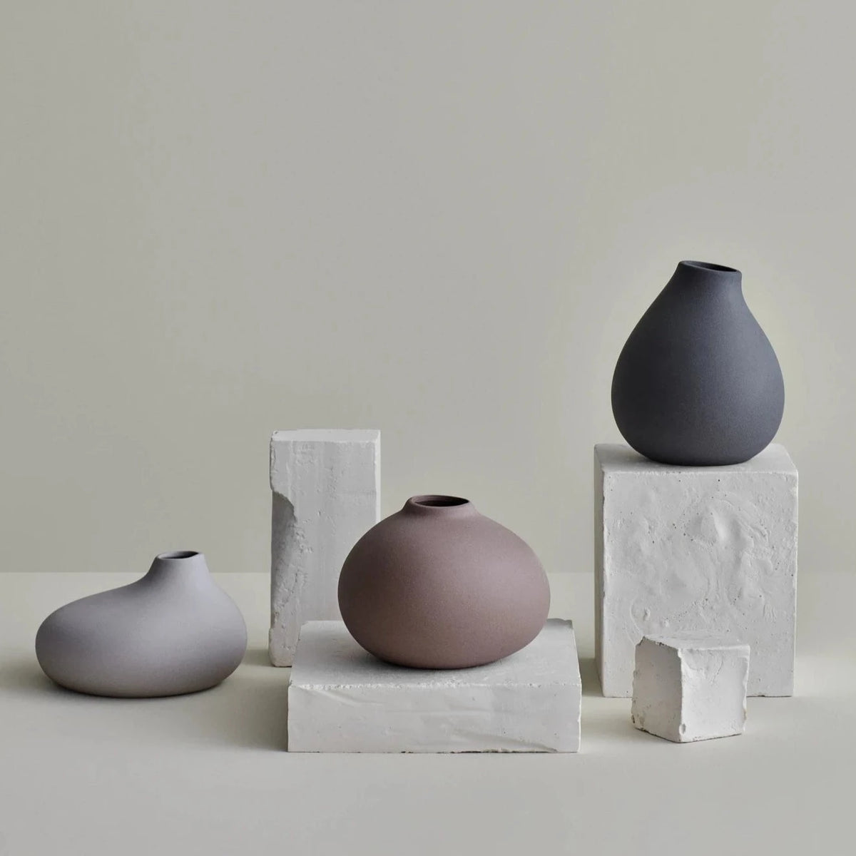 NONA Vase - Micro Chip by BLOMUS (blomus-nona-vase-micro-chip)