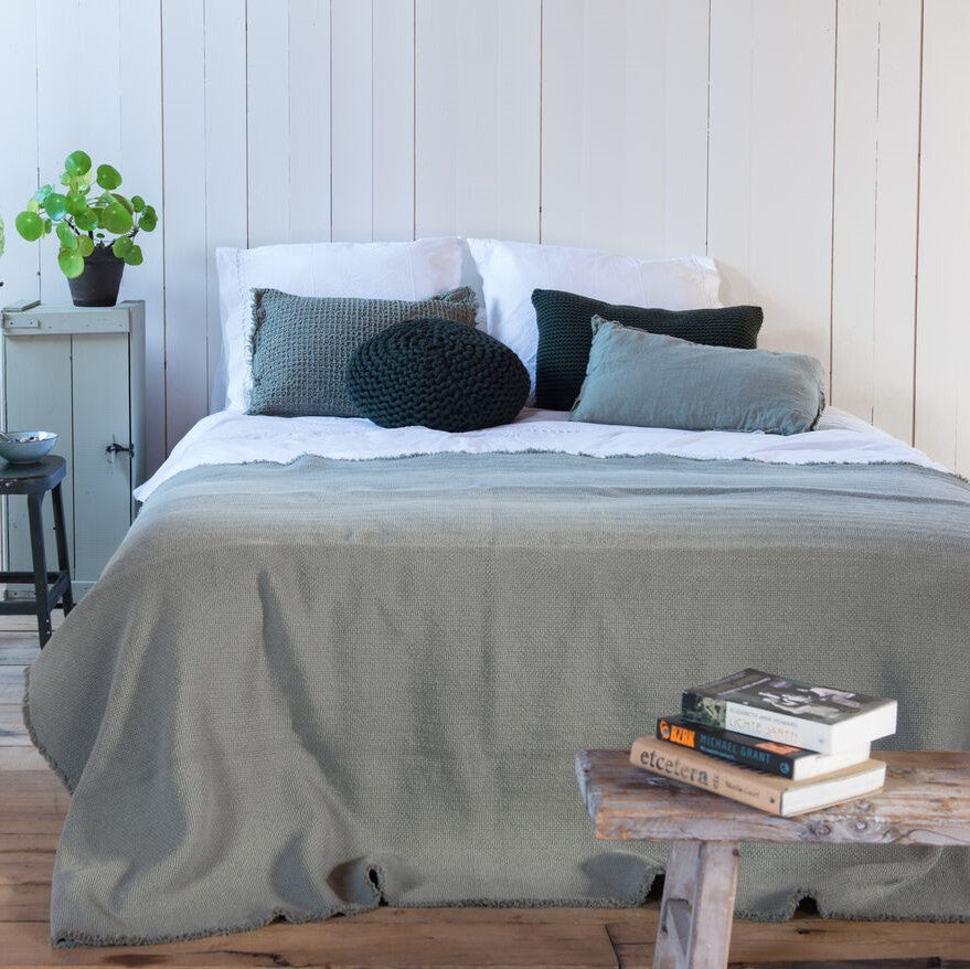 PATARA Bedspread 140x260 - Army by HOME LINEN LABELS (home-linen-labels-patara-140-260cm-army-plaid)