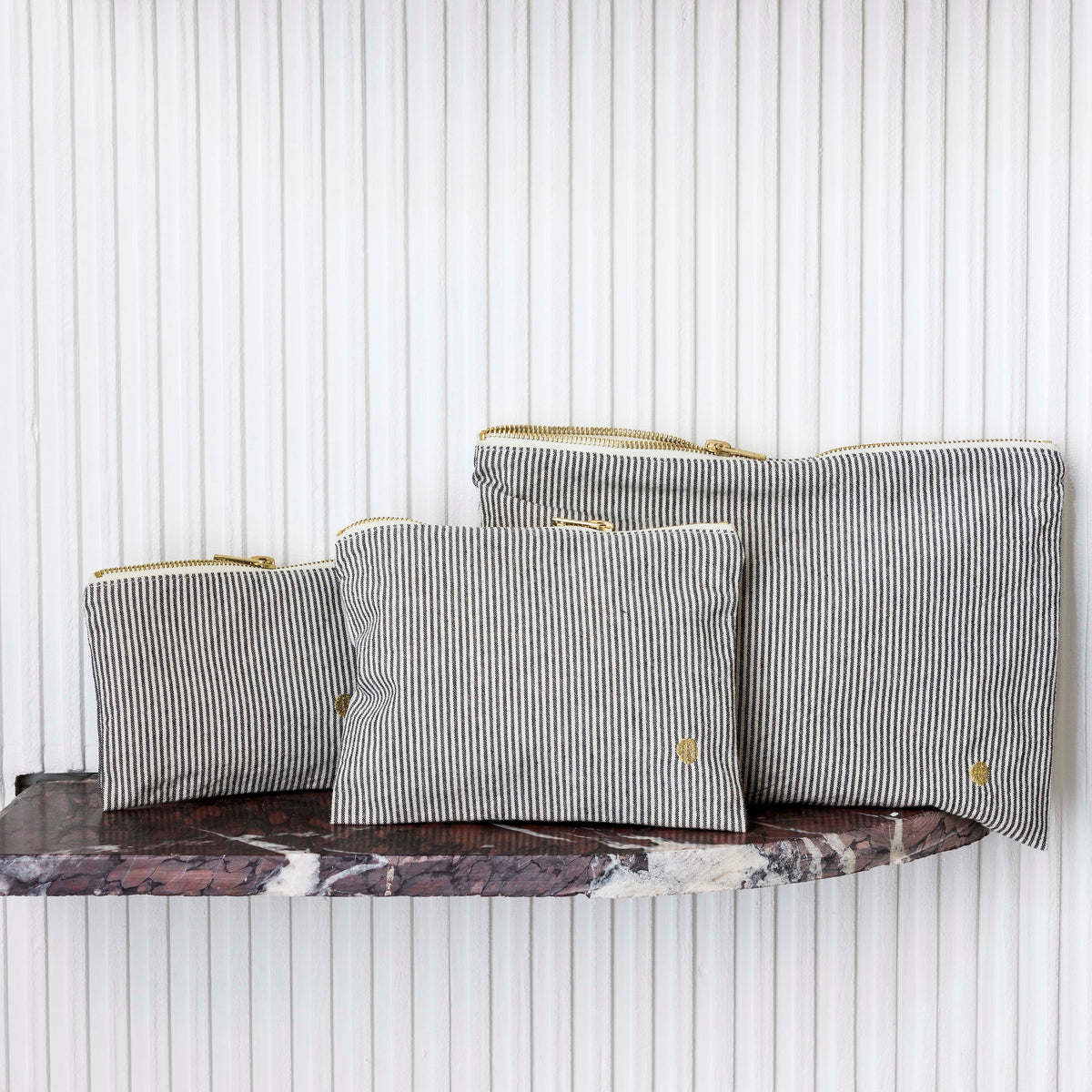 Pouch Finette L | Caviar by La Cerise Sur Le Gateau (la-cerise-sur-la-gateau-pouch-finette-caviar-l)