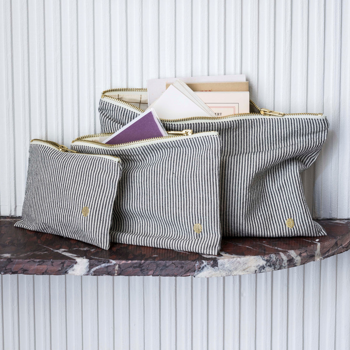 Pouch Finette L | Caviar by La Cerise Sur Le Gateau (la-cerise-sur-la-gateau-pouch-finette-caviar-l)