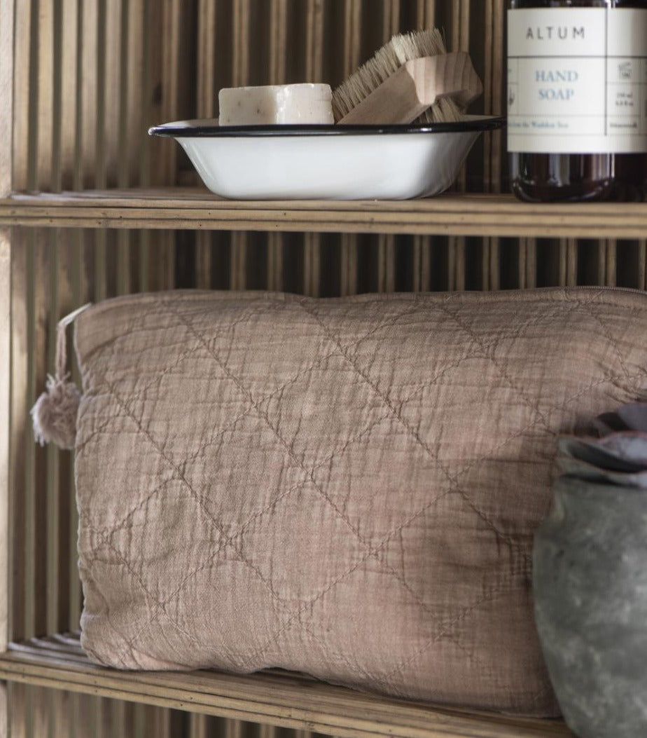 Quilted Travel Pouch - Burnt Rose by IB LAURSEN (ib-laursen-toiletry-bag-quilted-burned-rose)