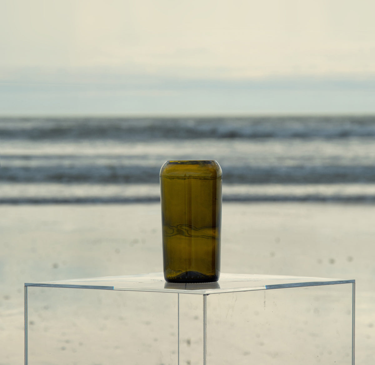 Ephemere Vase Medium by Q DE BOUTEILLES (q-de-bouteille-ephemere-collection-5037)